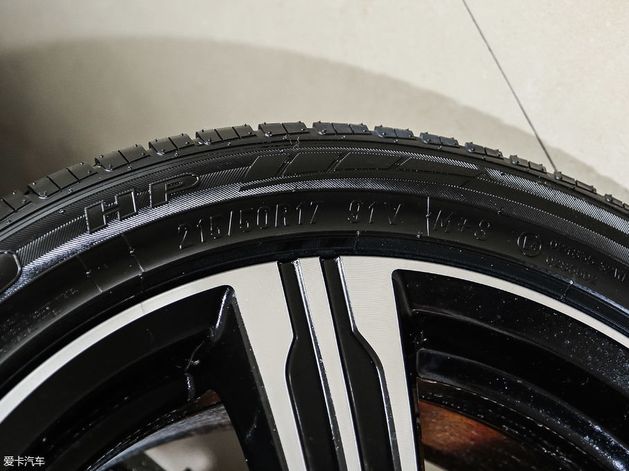 2018MG ZS 1.5L ԄӺA V