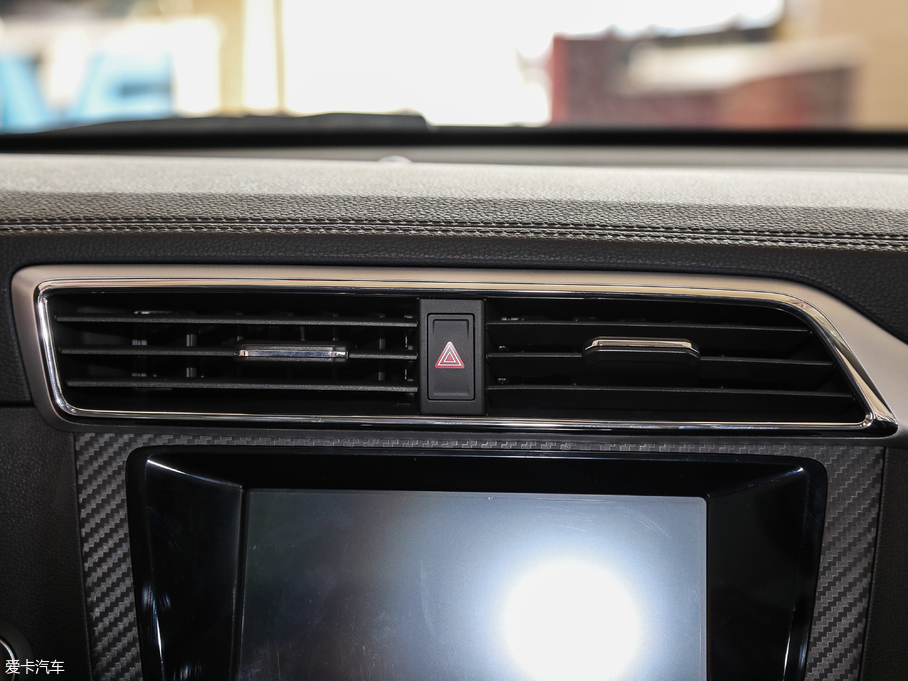 2018MG ZS 1.5L ԄӺA V