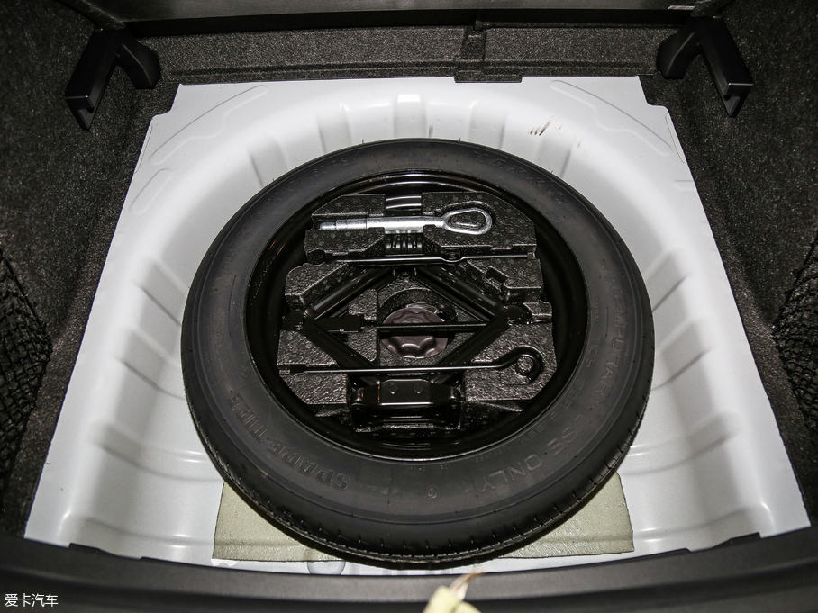 2018MG ZS 1.5L ԄӺA V