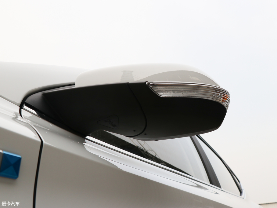 2018MG ZS 1.5L ԄӾӢ V