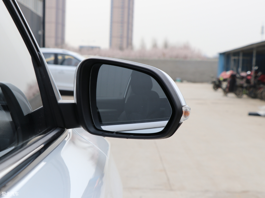 2018MG ZS 1.5L ԄӾӢ V