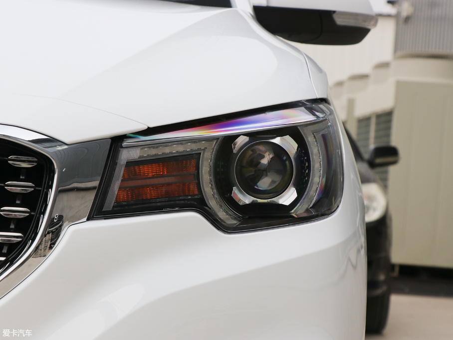 2018MG ZS 1.5L ԄӾӢ V