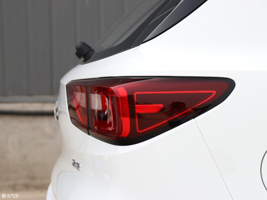 2018MG ZS 1.5L ԄӾӢ V