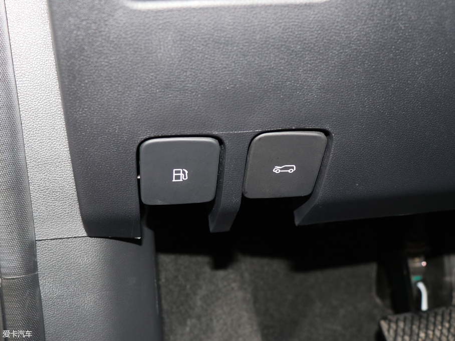 2018MG ZS 1.5L ԄӾӢ V