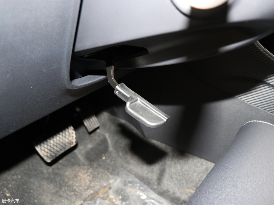 2018MG ZS 1.5L ԄӾӢ V