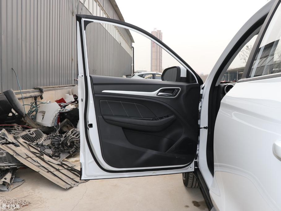 2018MG ZS 1.5L ԄӾӢ V