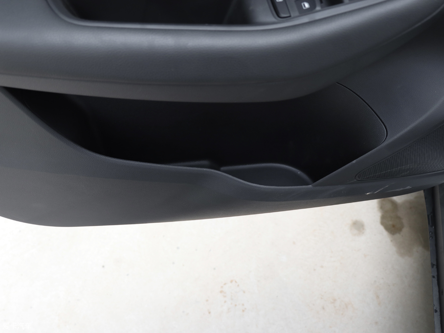 2018MG ZS 1.5L Ԅ(dng)Ӣ (gu)V