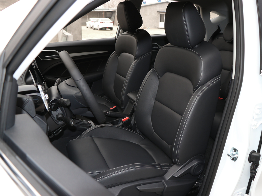 2018MG ZS 1.5L ԄӾӢ V