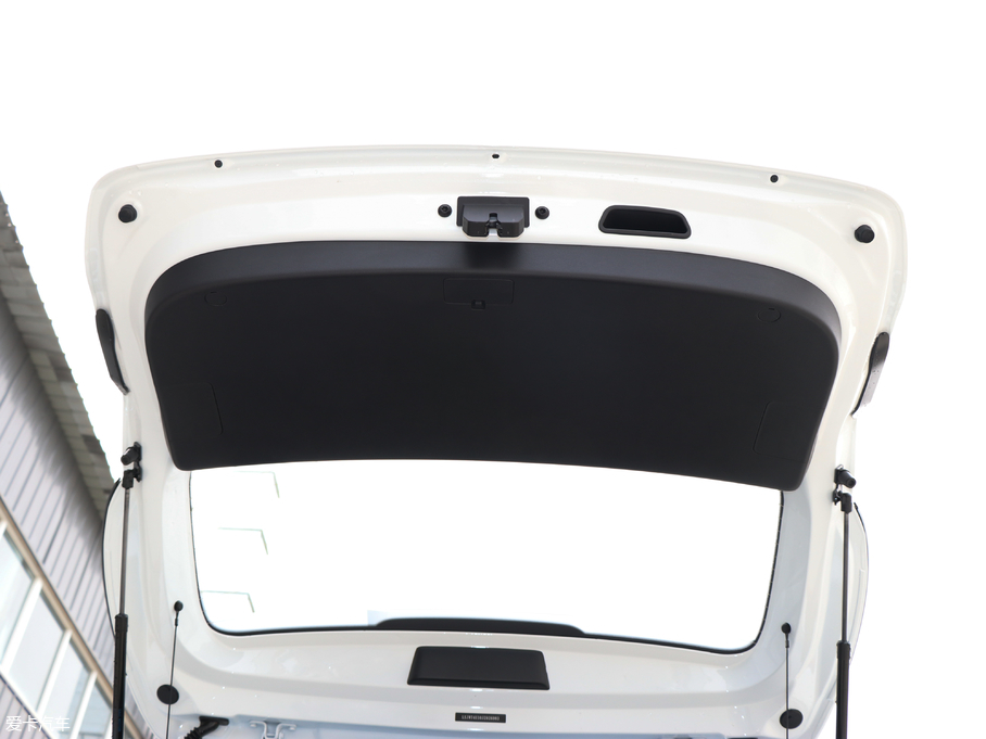 2018MG ZS 1.5L ԄӾӢ V