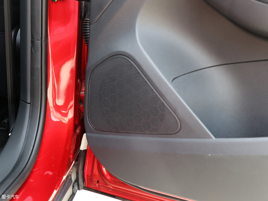 2018MG ZS 1.5L ք(dng)L(fng)а (gu)V