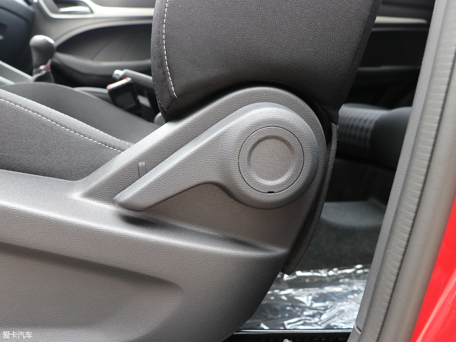 2018MG ZS 1.5L ք(dng)L(fng)а V