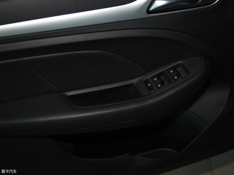 2018MG ZS 1.5L ԄW V