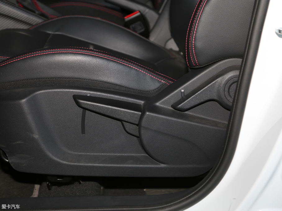 2018MG ZS 1.5L ԄW V