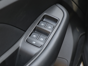 20181.5L ԄW V {܇ƅ^	