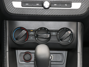 20181.5L ԄӾӢ V {{