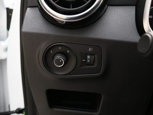 20181.5L Ԅ(dng)Ӣ (gu)V п؅^(q)