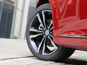 201820T ԄTrophy\ӻW V ^