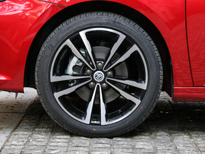 201820T ԄTrophy\ӻW V ݆Ȧ