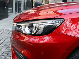 201820T ԄTrophy\ӻW V ^