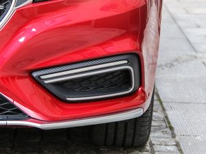 201820T ԄTrophy\ӻW V ǰF