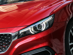 201820T ԄTrophy\ӻW V ^