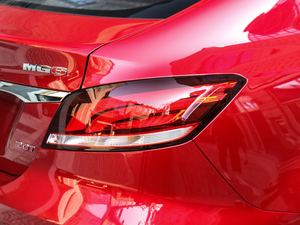 201820T ԄTrophy\ӻW V ^