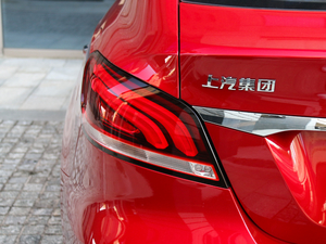 201820T ԄTrophy\ӻW V ^