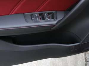 201820T ԄTrophy\ӻW V ǰTg