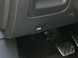 201820T ԄTrophy\ӻW V g