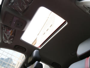 201820T ԄTrophy\ӻW V g