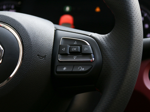 201820T ԄTrophy\ӻW V п؅^