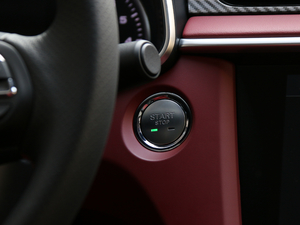 201820T ԄTrophy\ӻW V п؅^