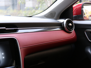 201820T ԄTrophy\ӻW V п؅^