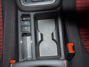 201820T ԄӾӢ VI g