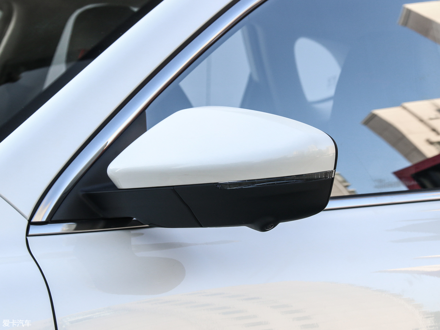 2018MG HS 30T Trophy ɠɳȼ