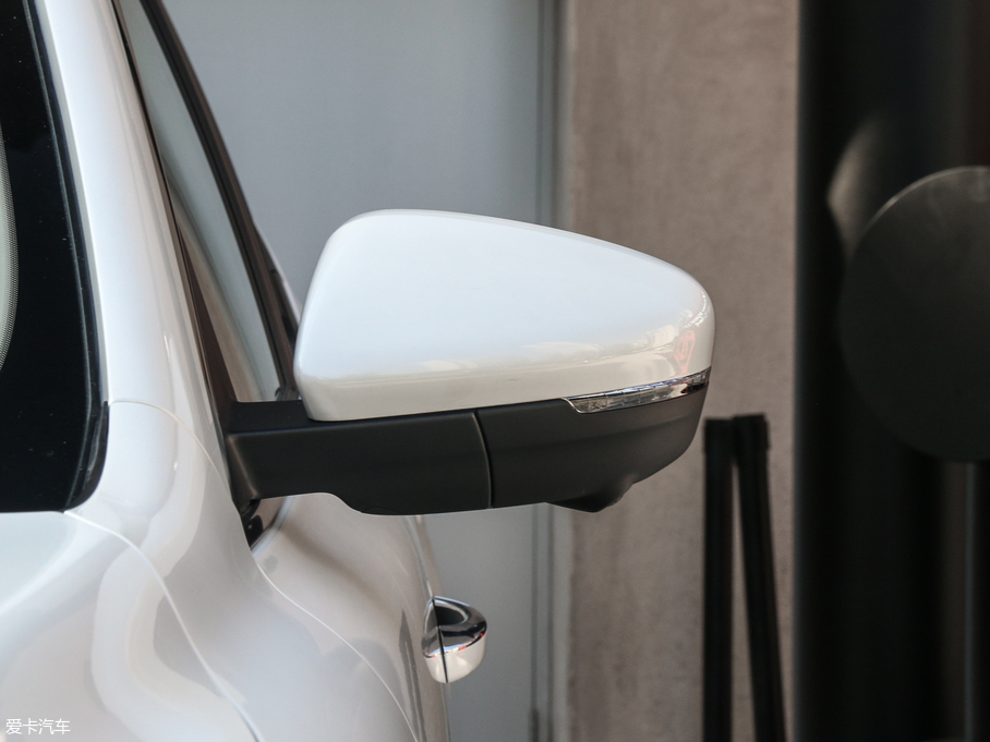 2018MG HS 30T Trophy ɠɳȼ