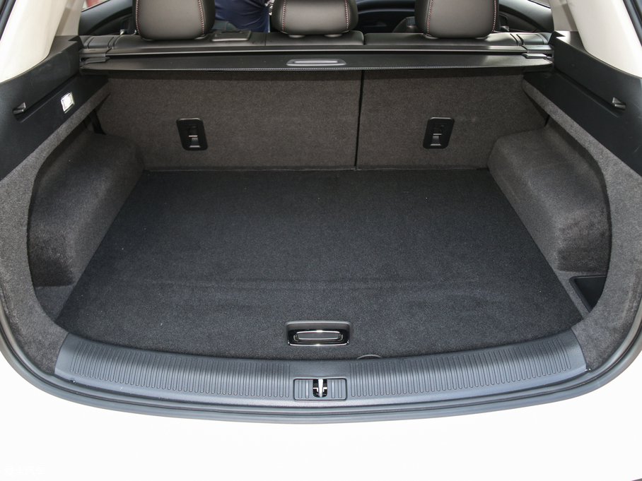 2018MG HS 30T Trophy ɠɳȼ