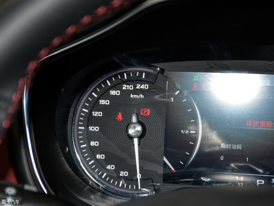 2018MG HS 30T Trophy ɠȼ