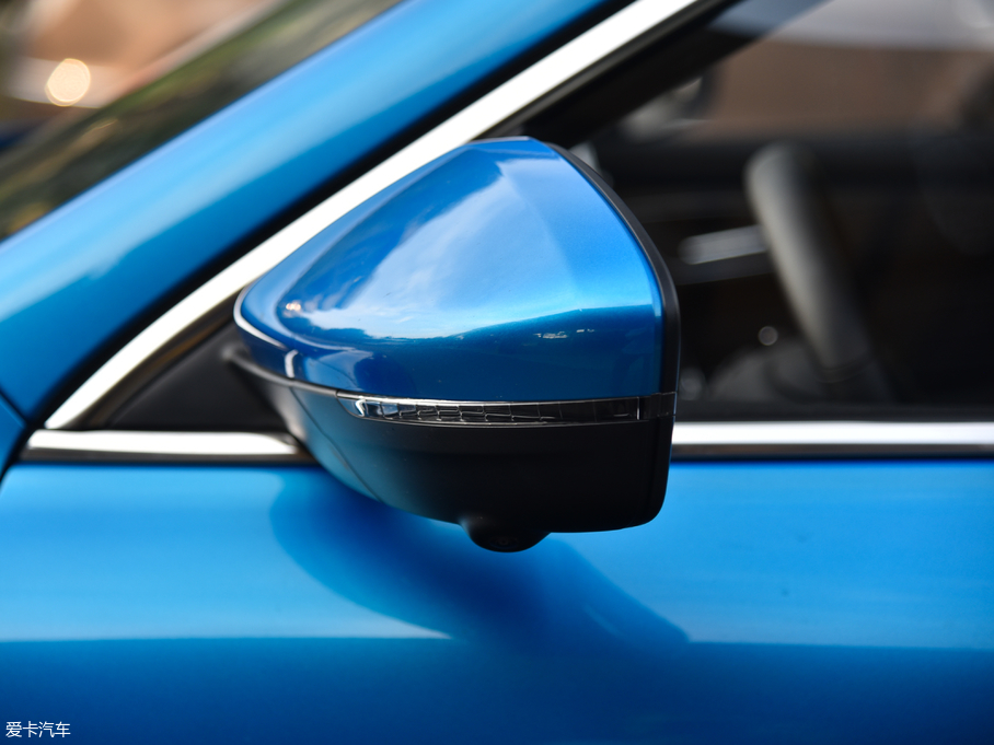 2018MG HS 30T Trophy ɠɳȼ