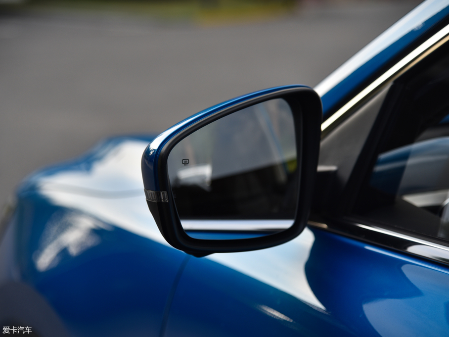 2018MG HS 30T Trophy ɠɳȼ