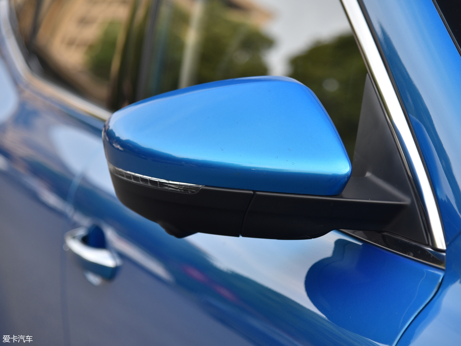 2018MG HS 30T Trophy ɠɳȼ