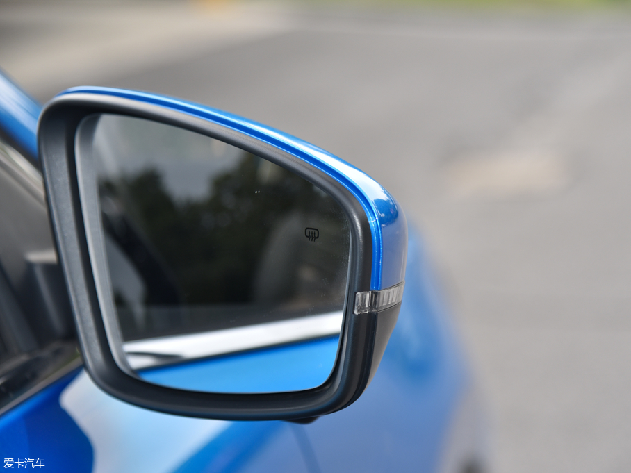 2018MG HS 30T Trophy ɠɳȼ