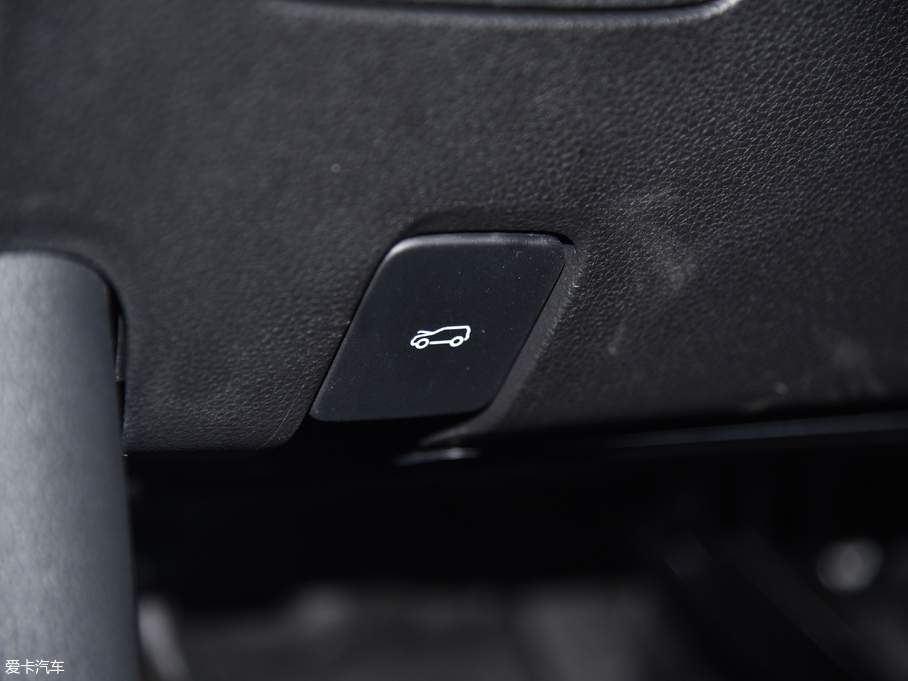 2018MG HS 30T Trophy ɠɳȼ