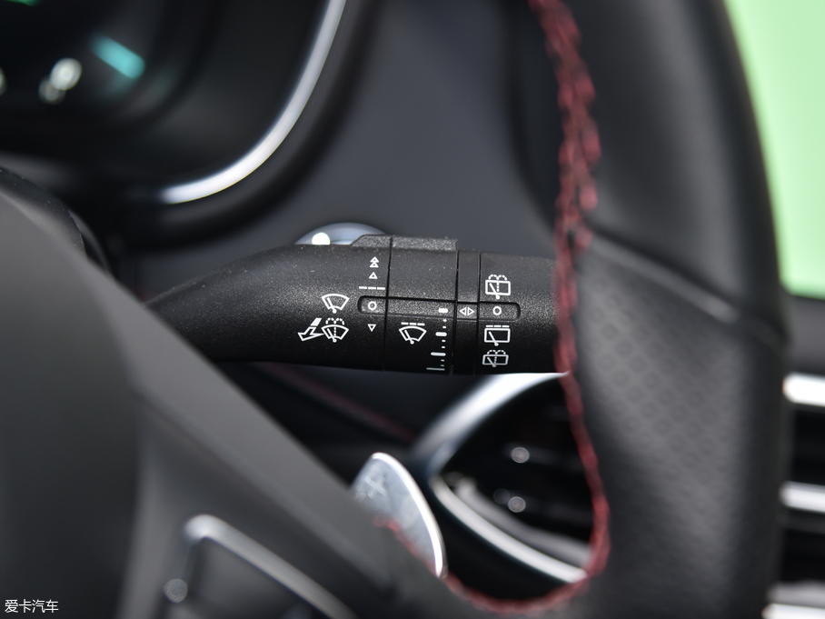 2018MG HS 30T Trophy ɠɳȼ