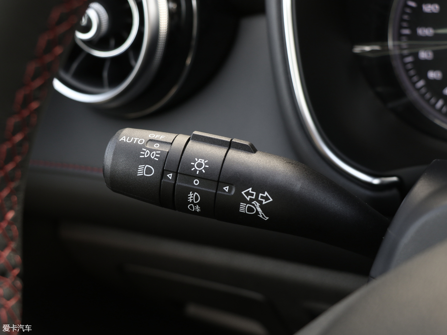 2018MG HS 20T ԄӃɠɼ