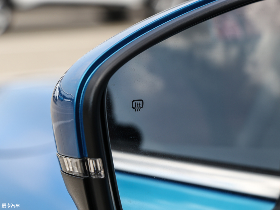 2018MG HS 30T Trophy ɠȼ