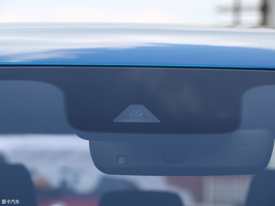 2018MG HS 30T Trophy ɠȼ