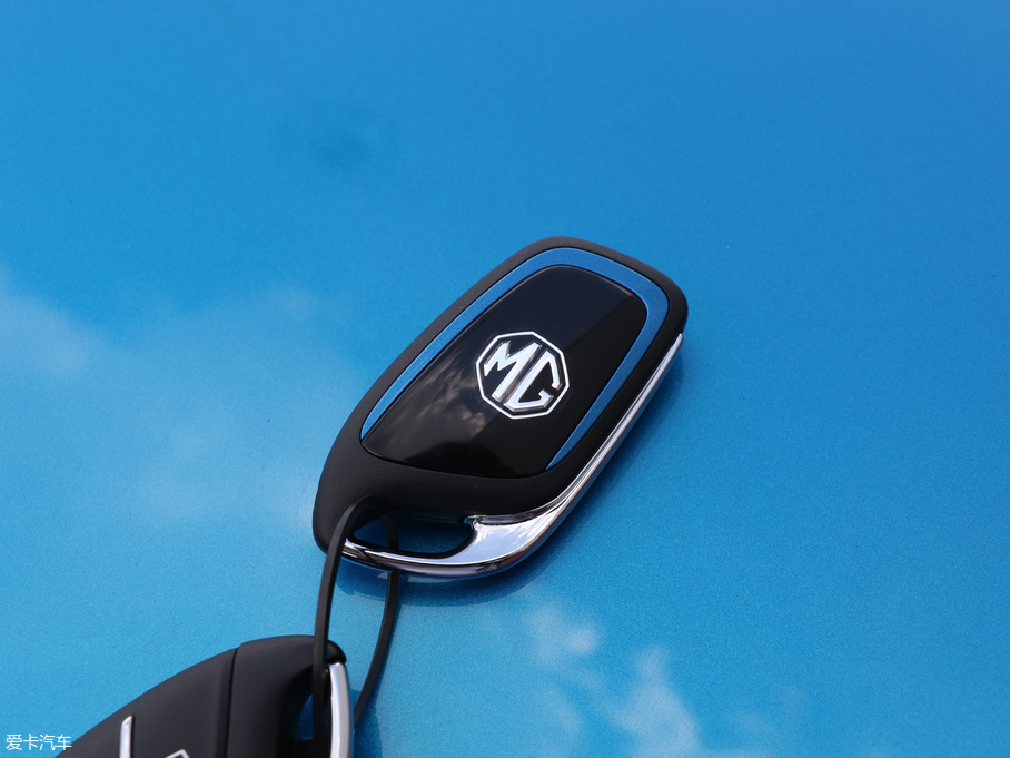 2018MG HS 30T Trophy ɠȼ