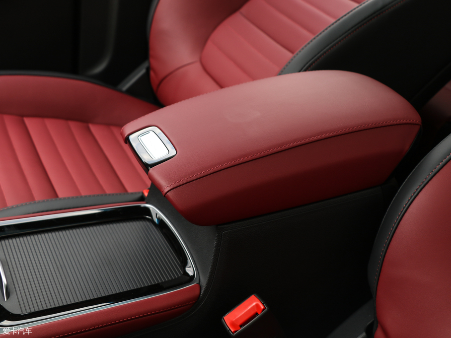 2018MG HS 30T Trophy ɠȼ