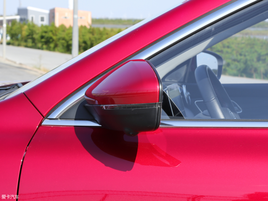 2018MG HS 30T Trophy (q)ɠɳȼ